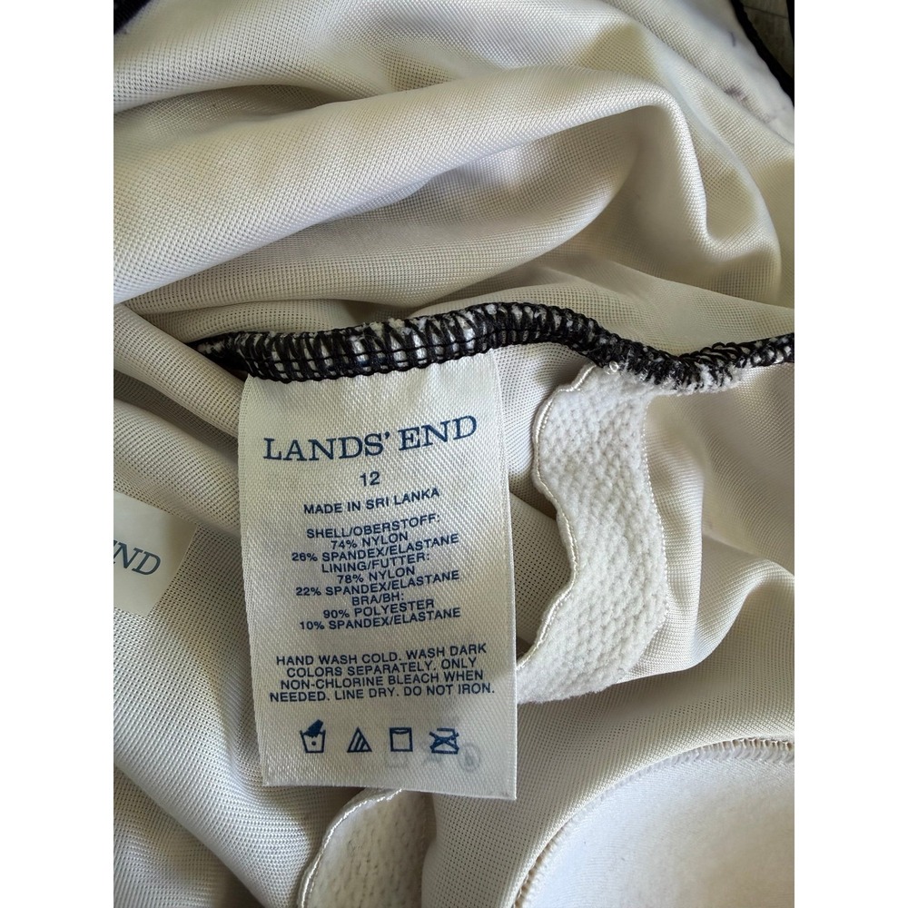 Lands' End Women's Scoop Neck Tugless Sporty One Piece Swimsuit - Picture 5 of 8
